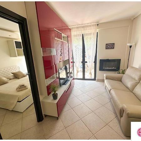 Eva Le Residenze Apartment Marco Simone Ngoại thất bức ảnh
