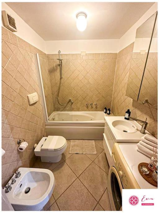 Eva Le Residenze Apartment Marco Simone Ngoại thất bức ảnh