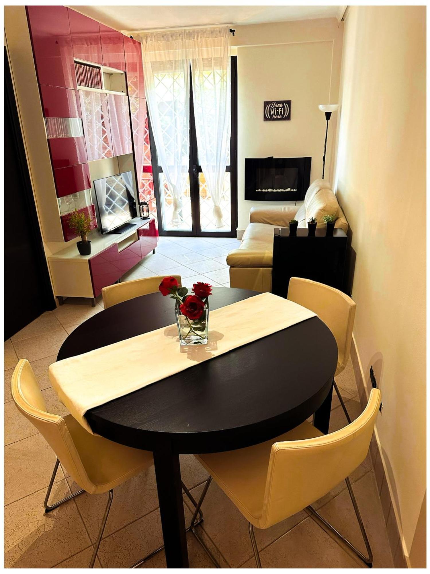 Eva Le Residenze Apartment Marco Simone Ngoại thất bức ảnh